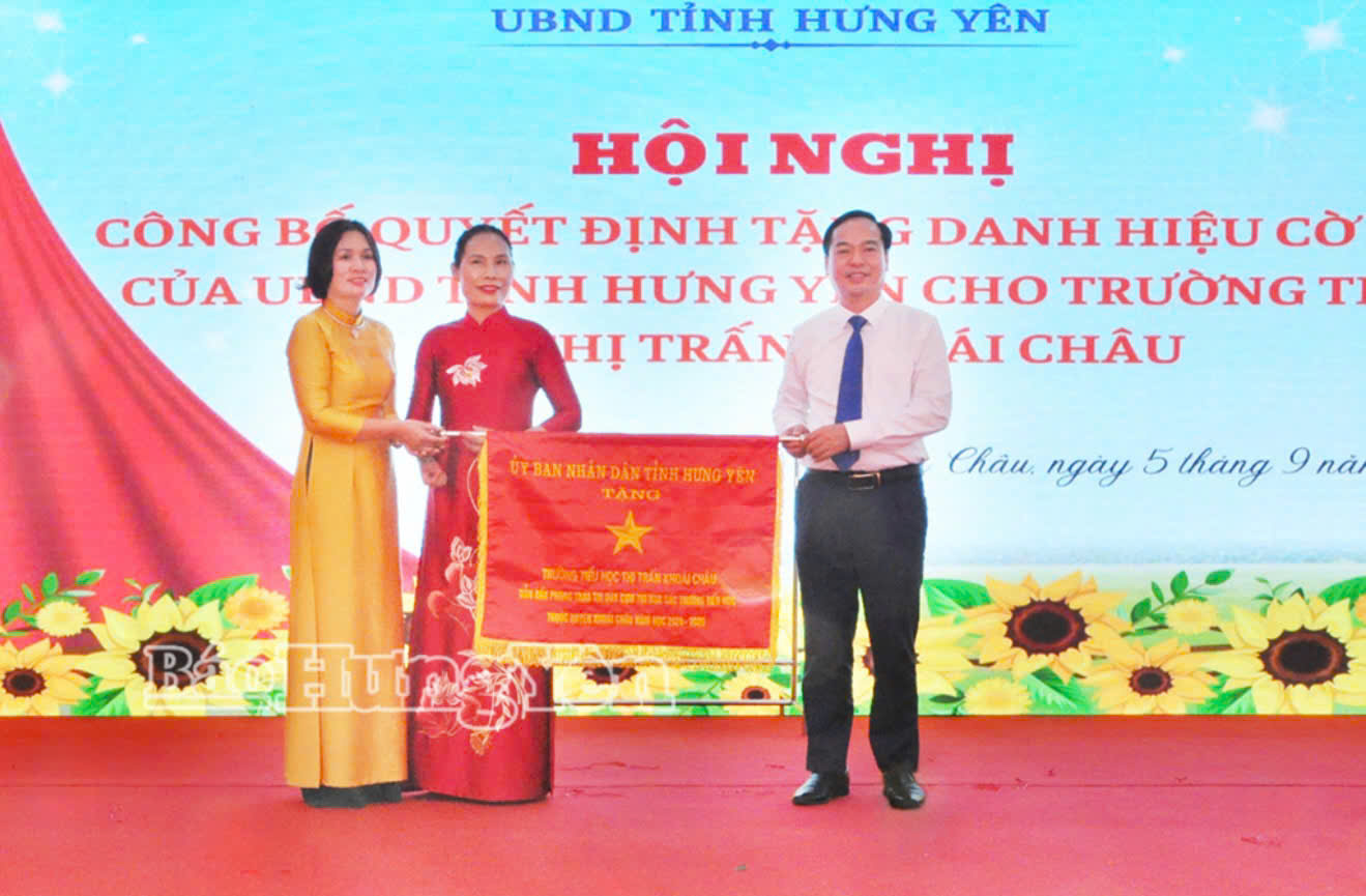 <a href='https://thkhoaichau.hungyen.edu.vn/tin-tuc/truong-tieu-hoc-khoai-chau-vinh-du-don-co-thi-dua-cua-ubnd-tinh-va-long-trong-to-chuc-le-khai-giang-nam-hoc-moi.html'>Trường Tiểu học Khoái Châu vinh dự đón Cờ thi đua của UBND tỉnh và long trọng tổ chức Lễ khai giảng năm học mới</a>
